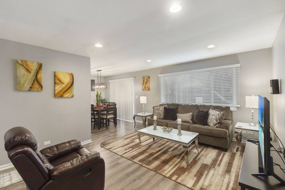 Photo of Livingroom in Bolingbrook