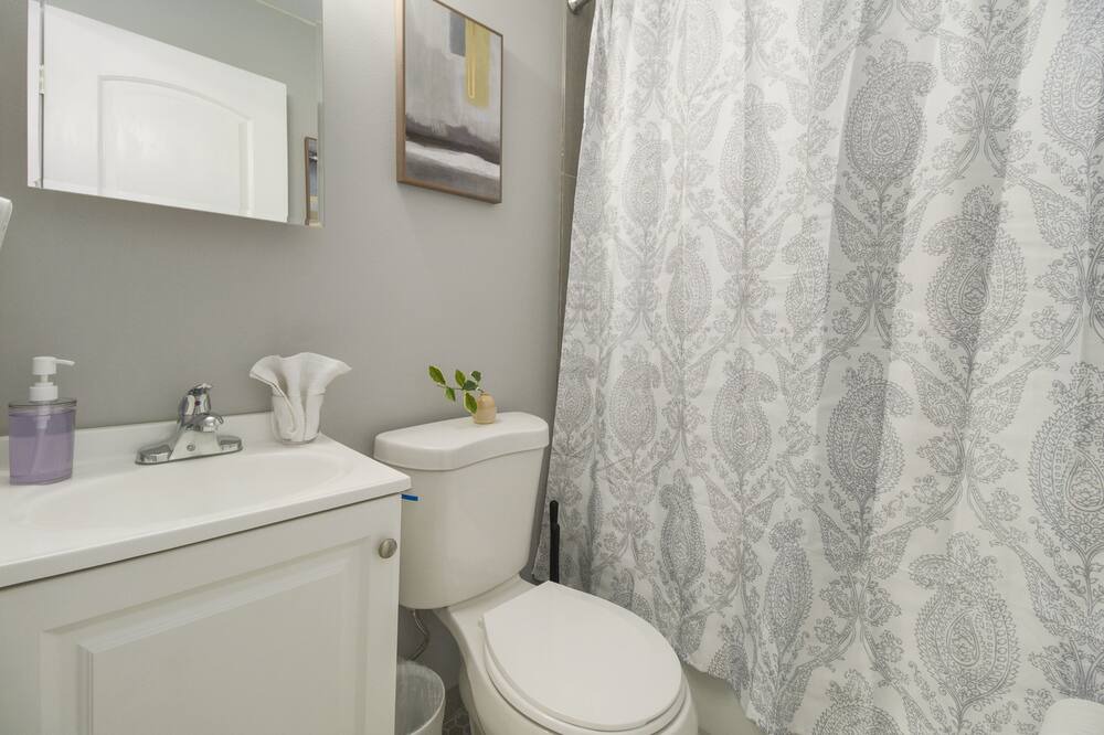 Photo of Bathroom in Bolingbrook