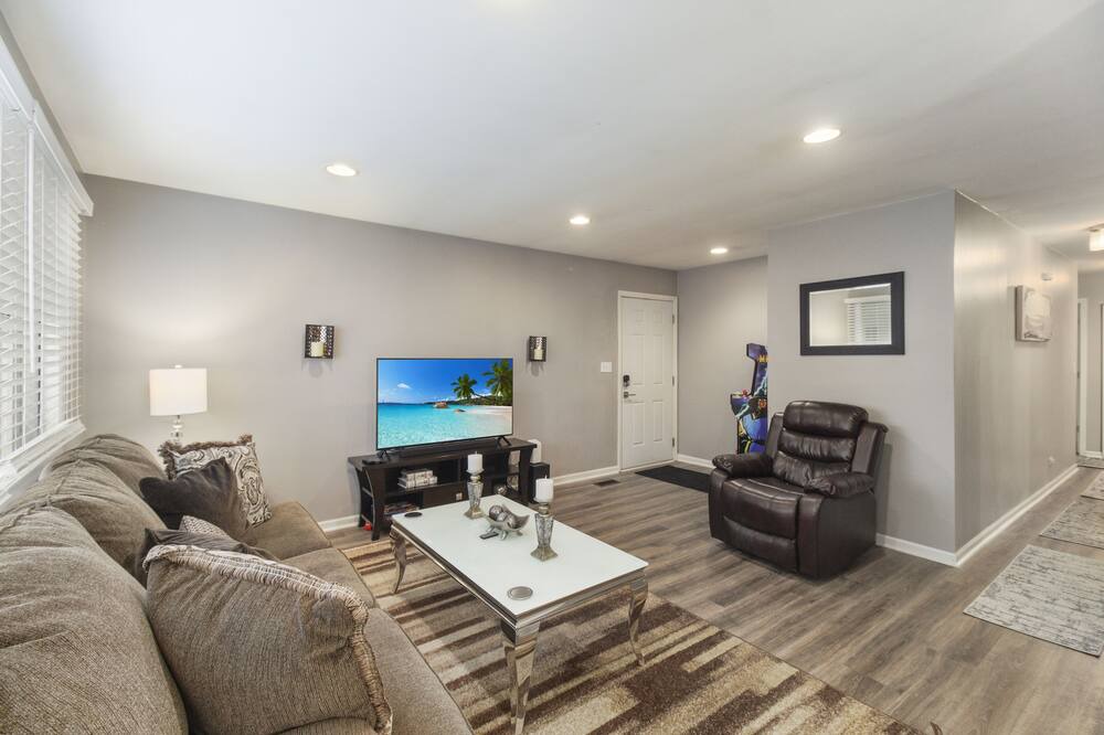 Photo of Livingroom in Bolingbrook