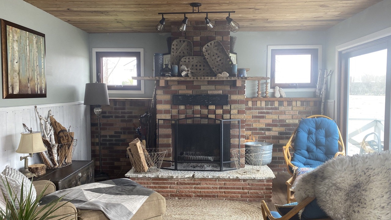 Photo of Livingroom in Holcomb