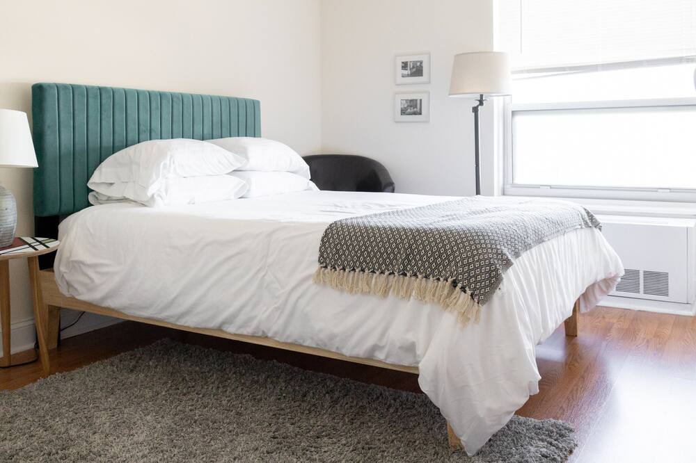 Photo of Bedroom in Ravenswood