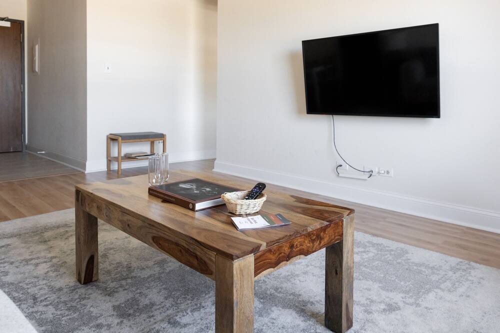 Photo of Livingroom in Ravenswood