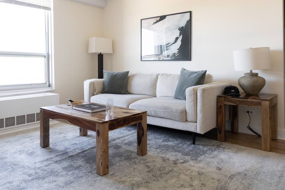 Photo of Livingroom in Ravenswood