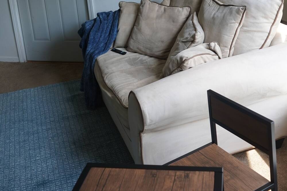 Photo of Livingroom in Aurora