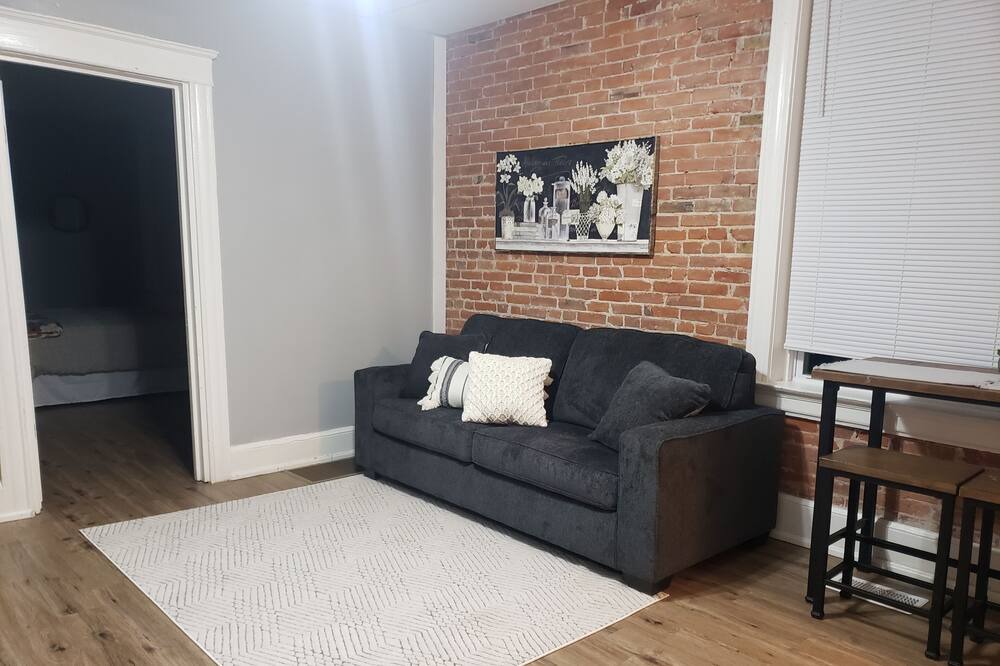 Photo of Livingroom in Quincy
