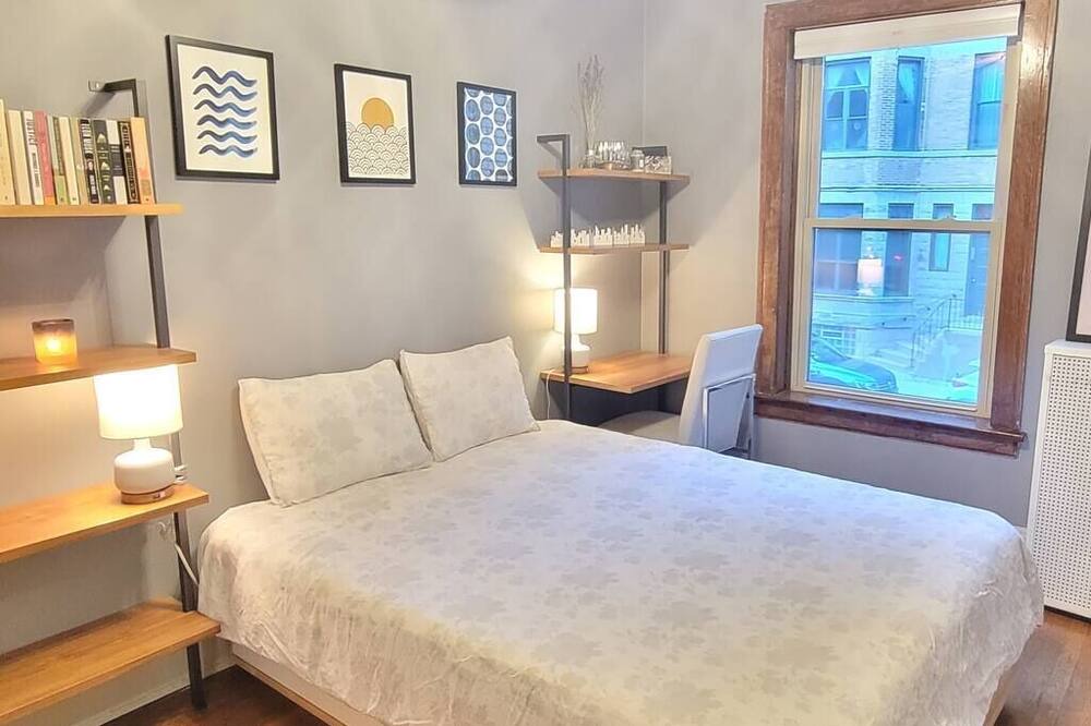 Photo of Bedroom in Park West