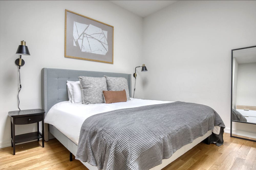 Photo of Bedroom in Wicker Park