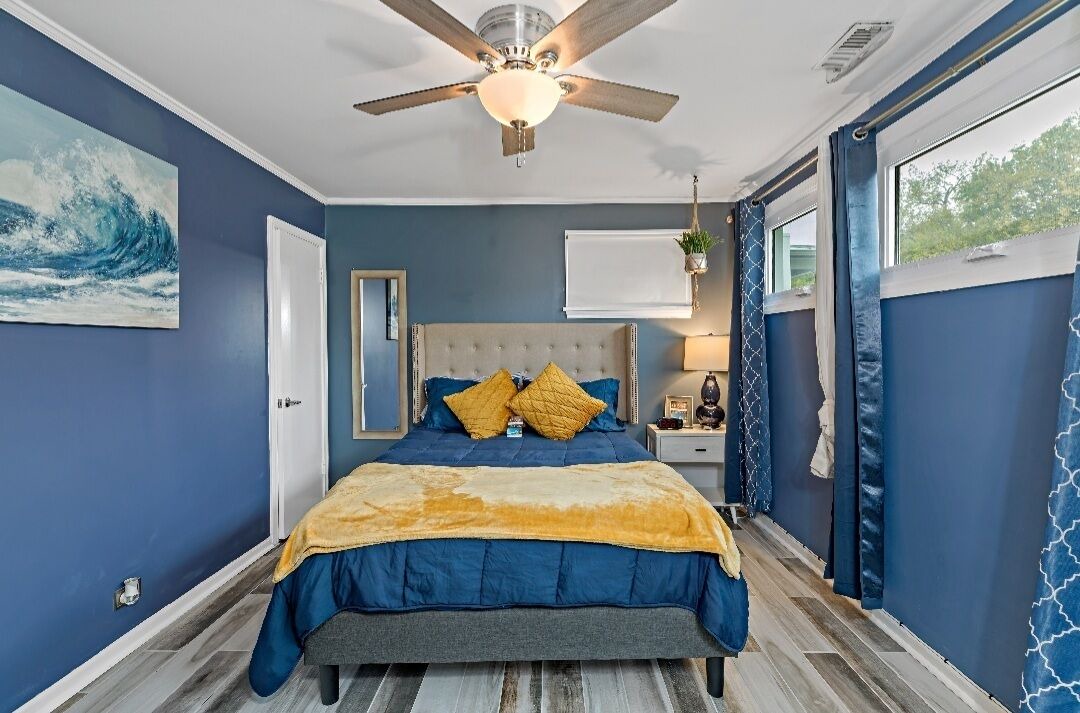 Photo of Bedroom in East Hazel Crest