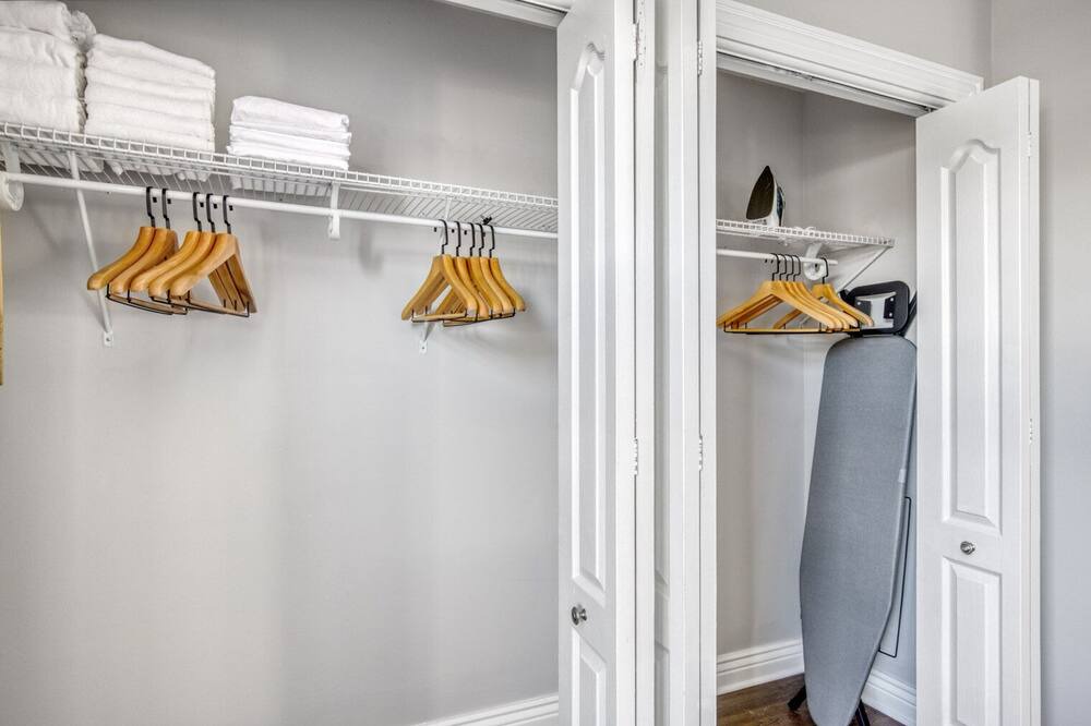 Photo of Bedroom in Lakeview