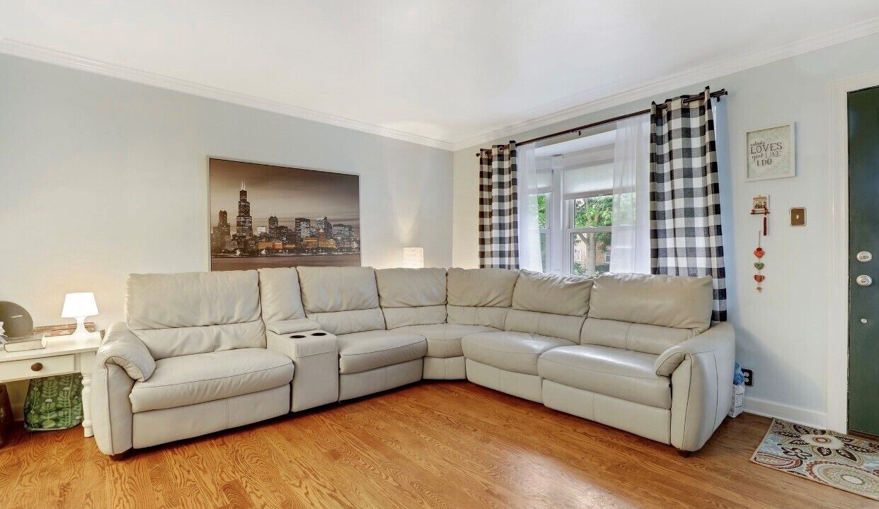 Photo of Livingroom in Norwood Park
