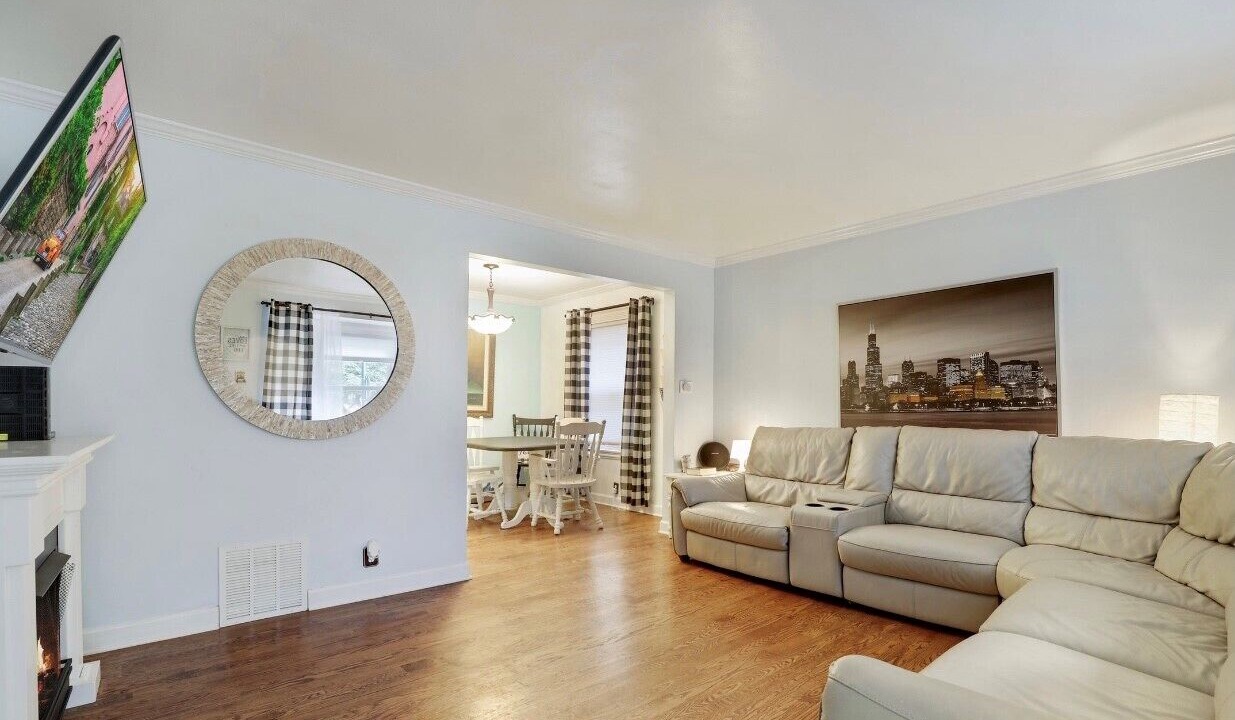 Photo of Livingroom in Norwood Park