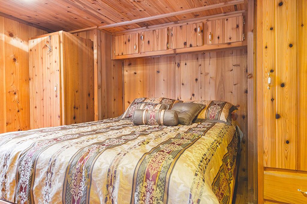 Photo of Bedroom in Ozark