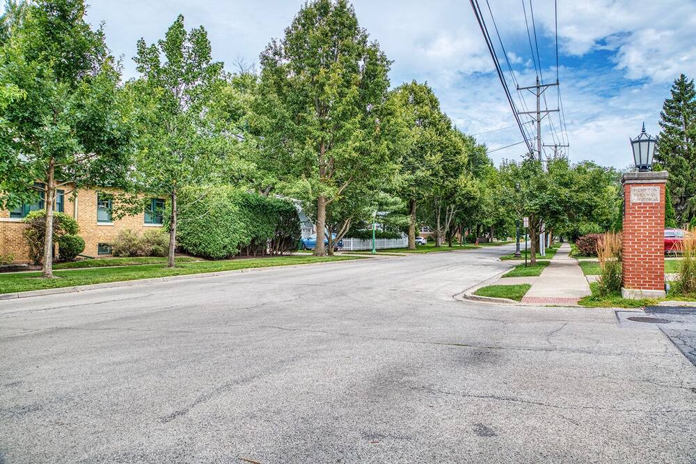 Photo of Outdoor in Evanston