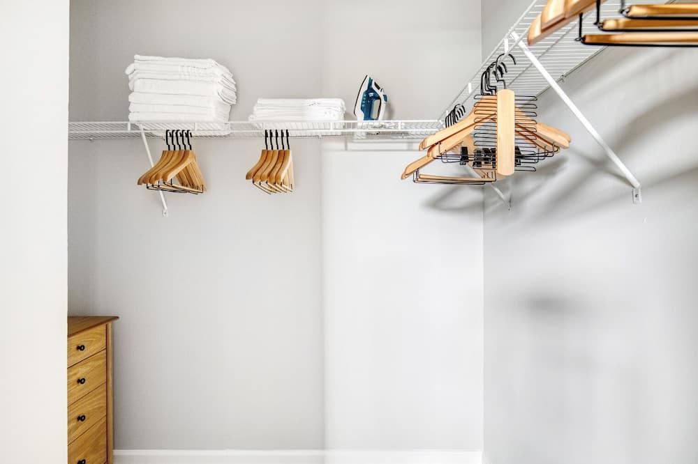 Photo of Bedroom in Lakeview