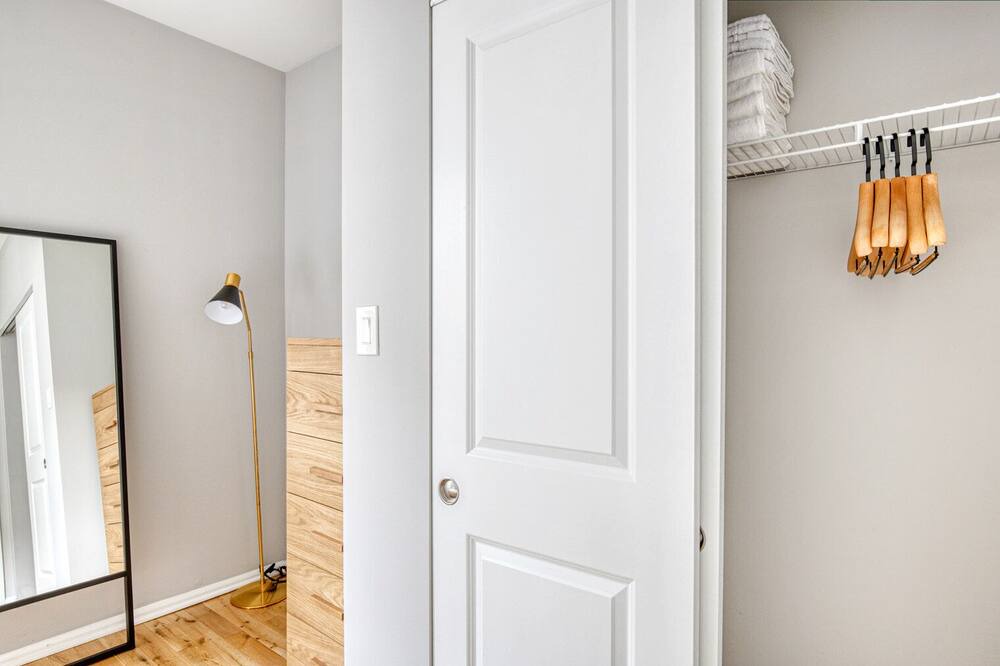 Photo of Bedroom in Lakeview