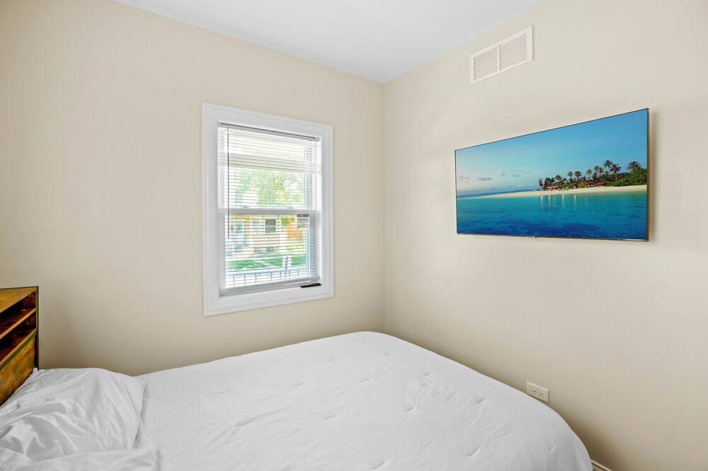 Photo of Bedroom in Blue Island