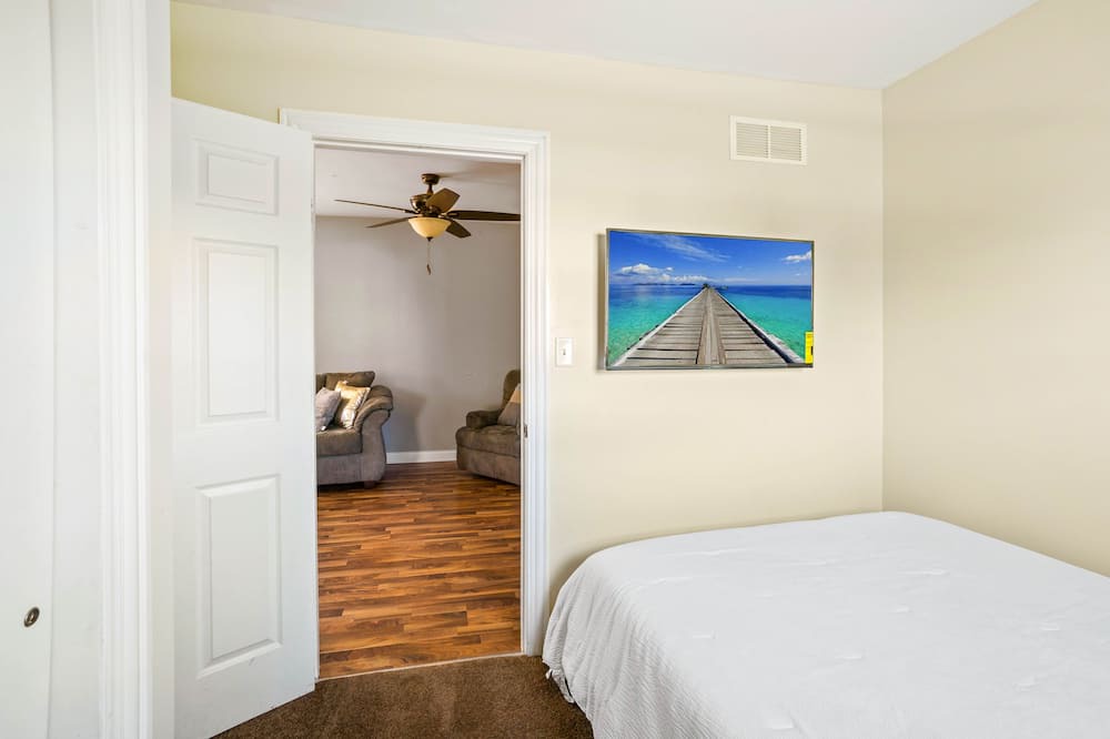 Photo of Bedroom in Blue Island