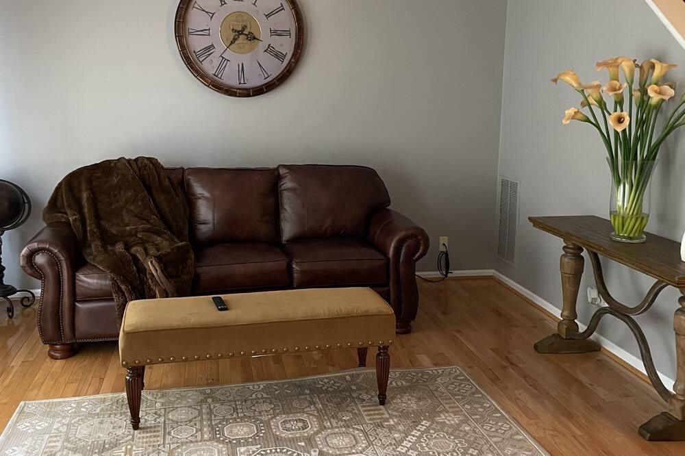 Photo of Livingroom in Willow Springs