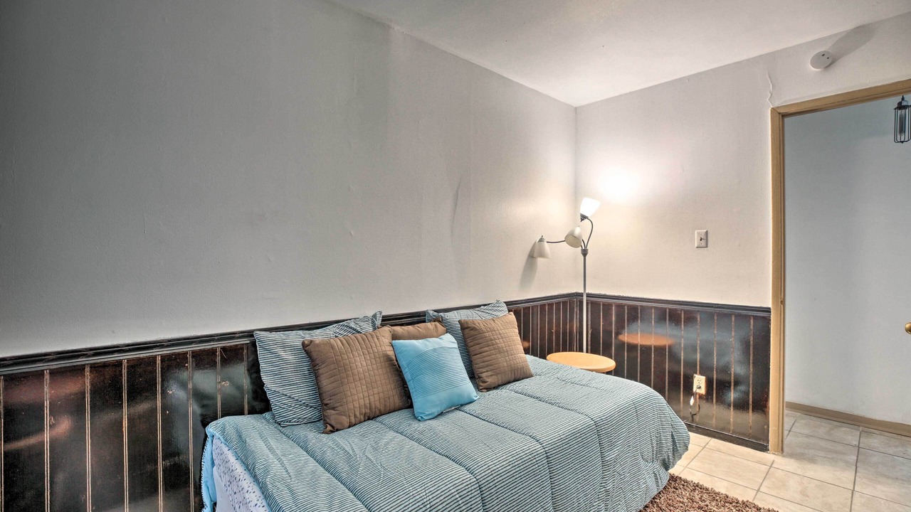Photo of Livingroom in Sauk Village