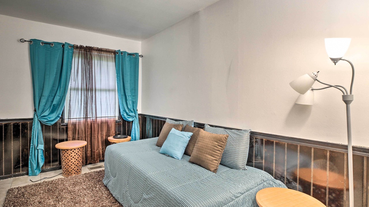 Photo of Livingroom in Sauk Village