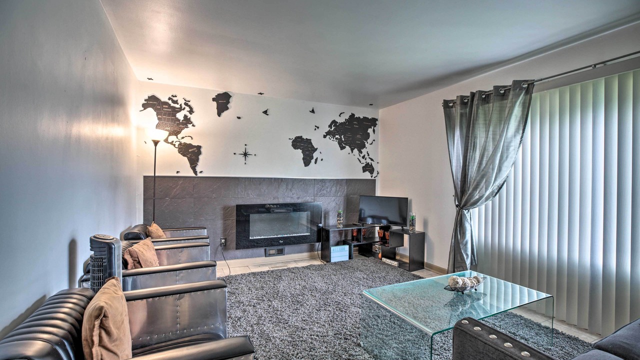 Photo of Livingroom in Sauk Village