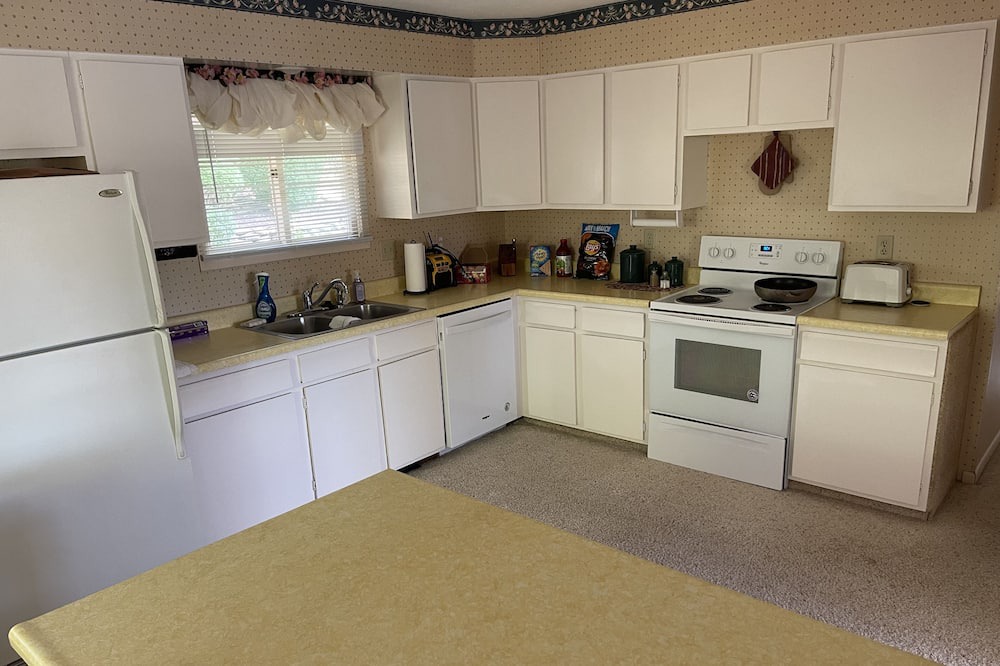 Photo of Kitchen in Goreville