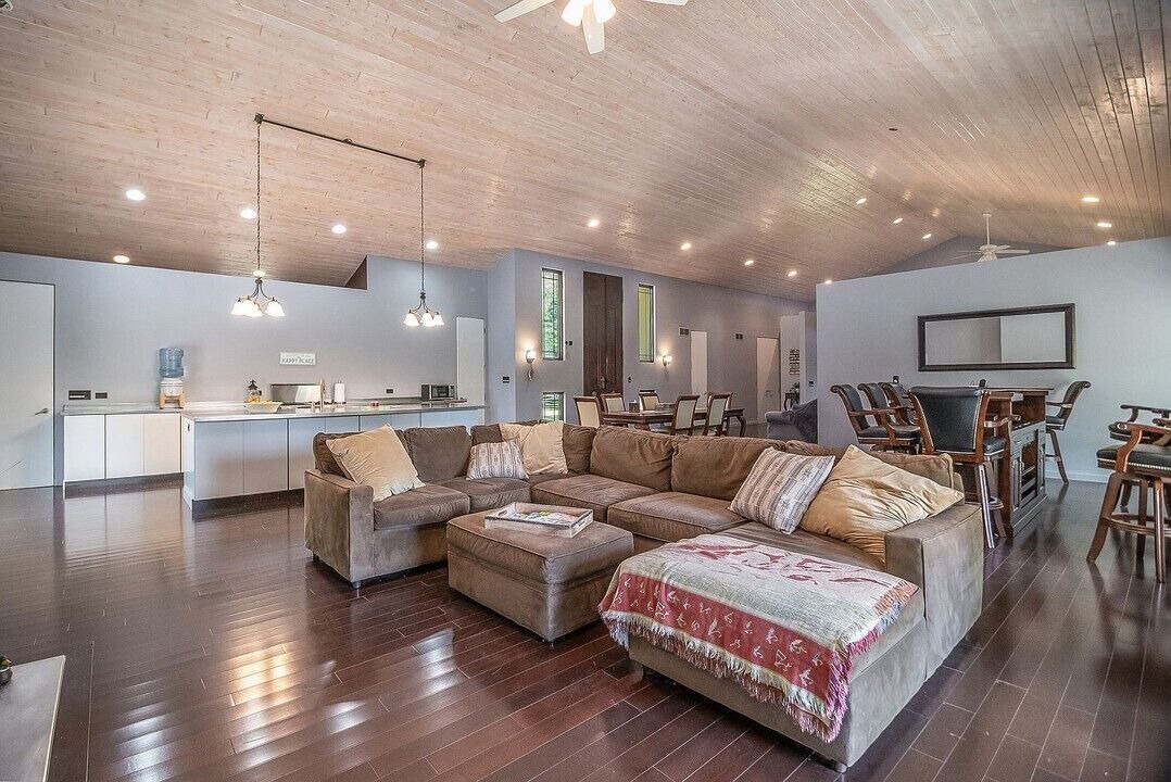 Photo of Livingroom in Ottawa