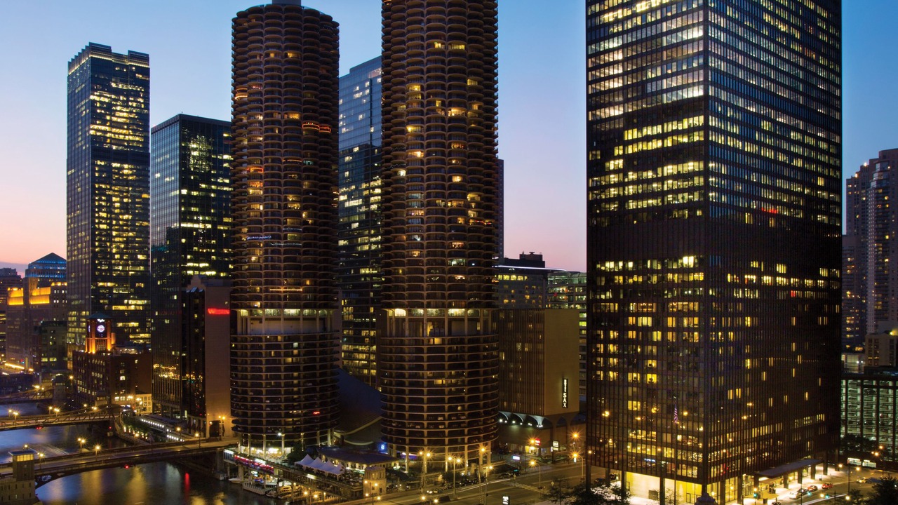 Photo of Outdoor in Downtown Chicago