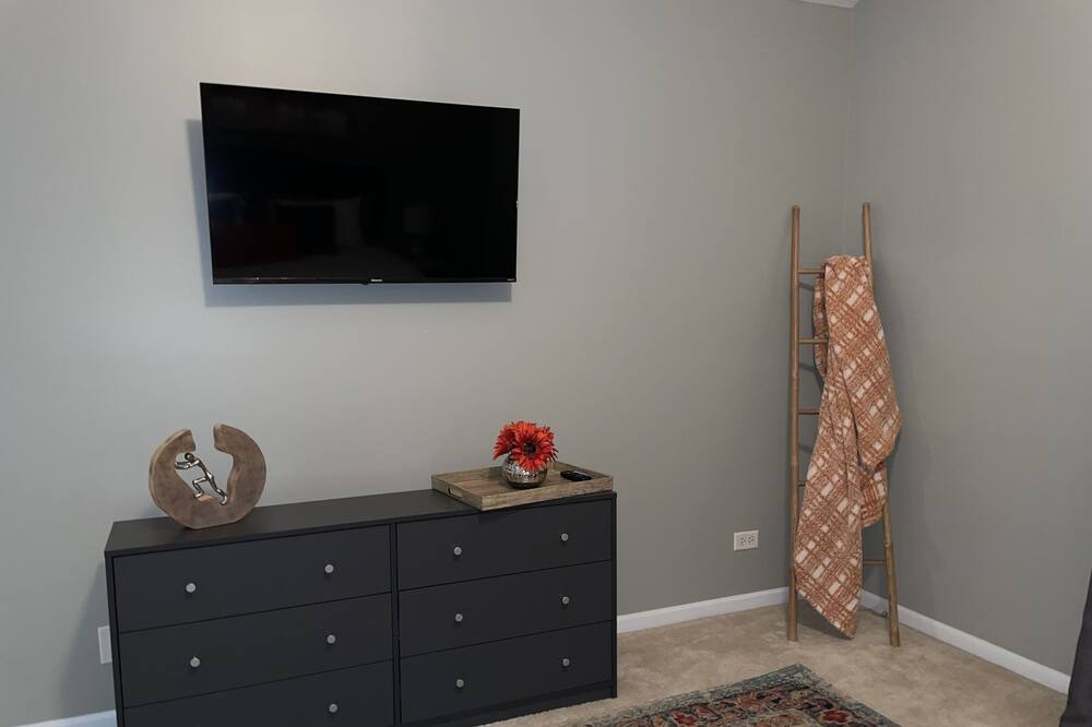 Photo of Bedroom in Lockport