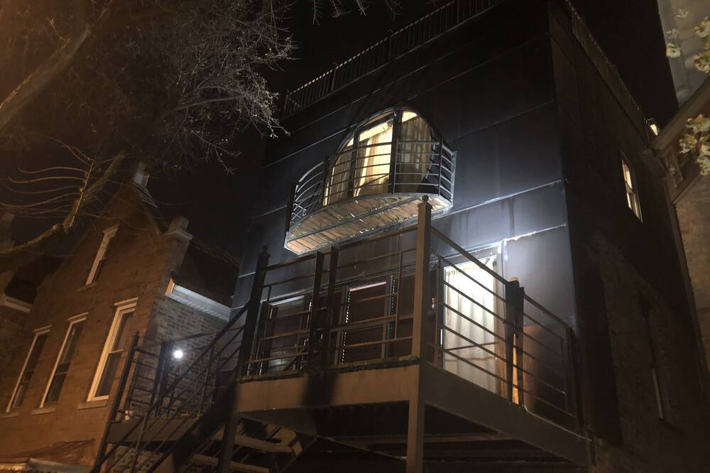 Photo of Outdoor in Pulaski Park