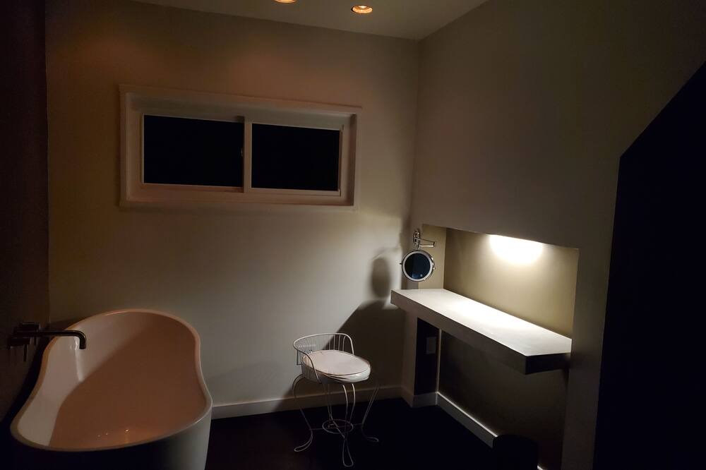 Photo of Bedroom in Pulaski Park