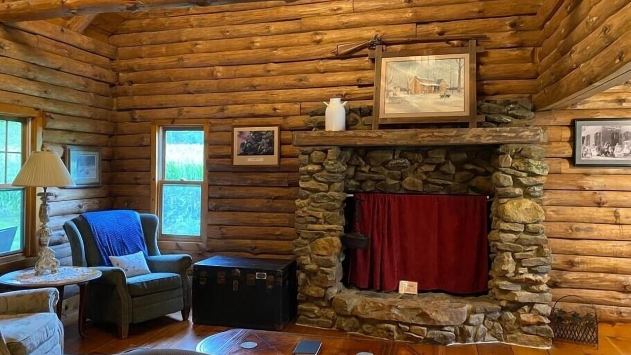 Photo of Livingroom in Freeburg