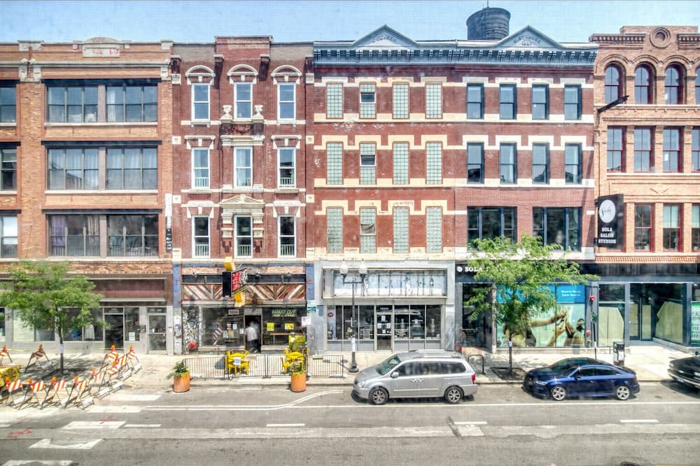 Photo of Outdoor in Wicker Park