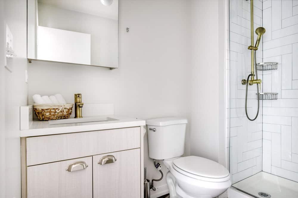 Photo of Bathroom in Wicker Park