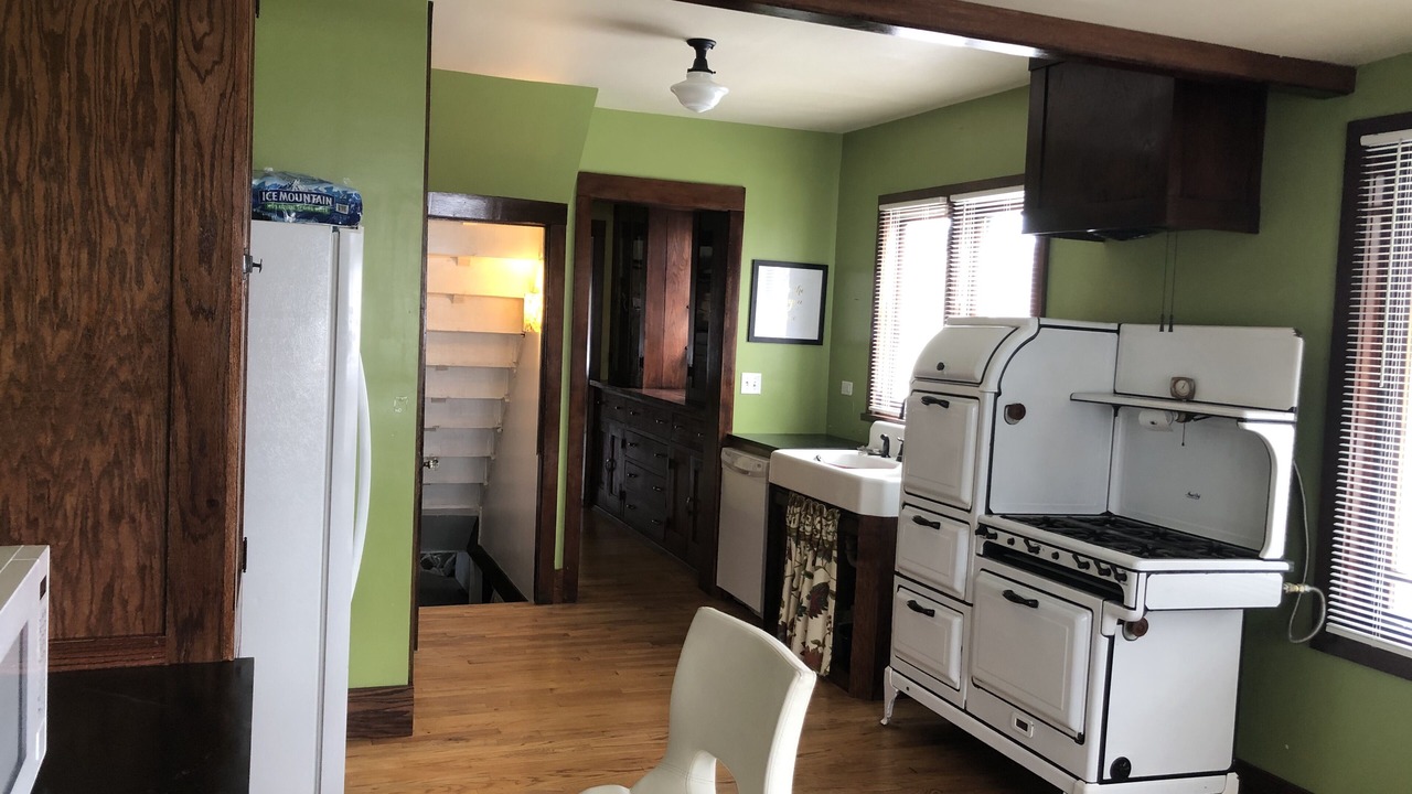 Photo of Kitchen in Maywood