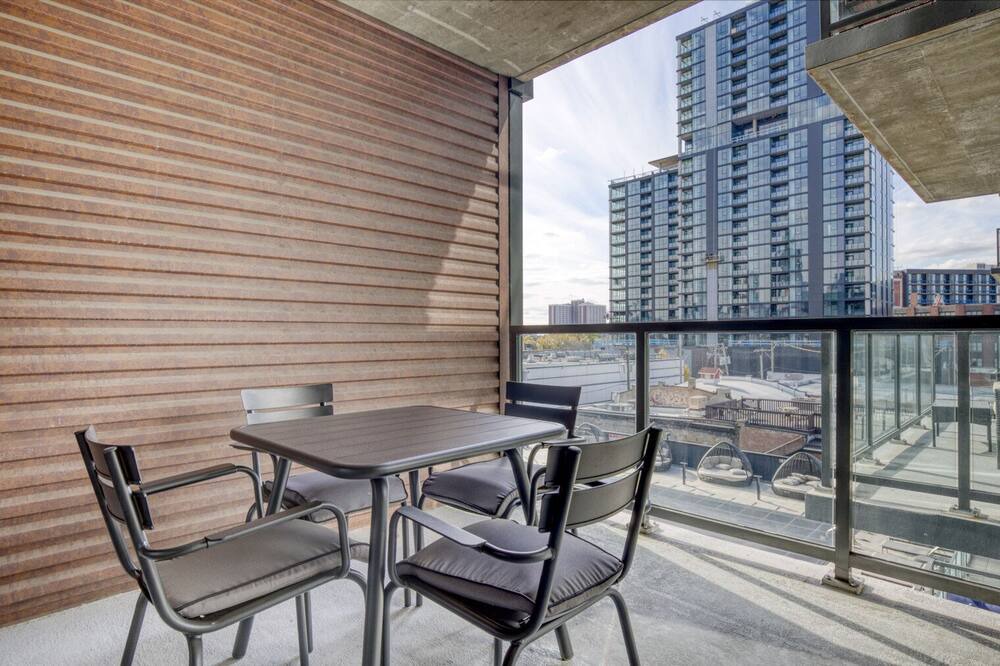 Photo of Patio Balcony in Near West Side