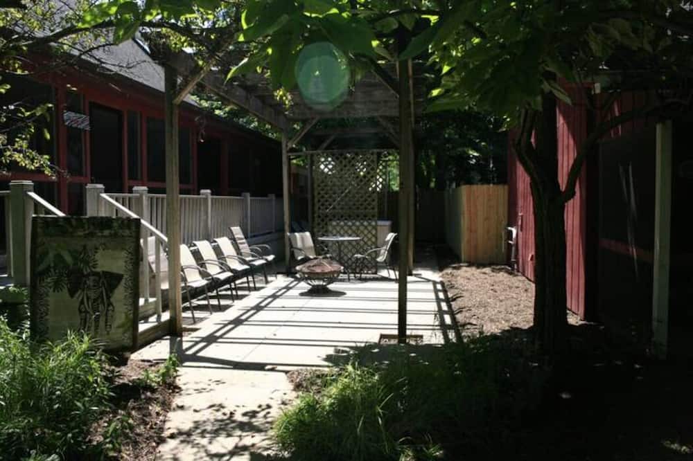 Photo of Outdoor in Utica