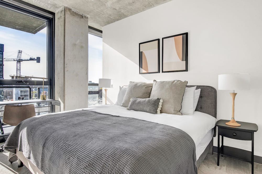 Photo of Bedroom in Near West Side