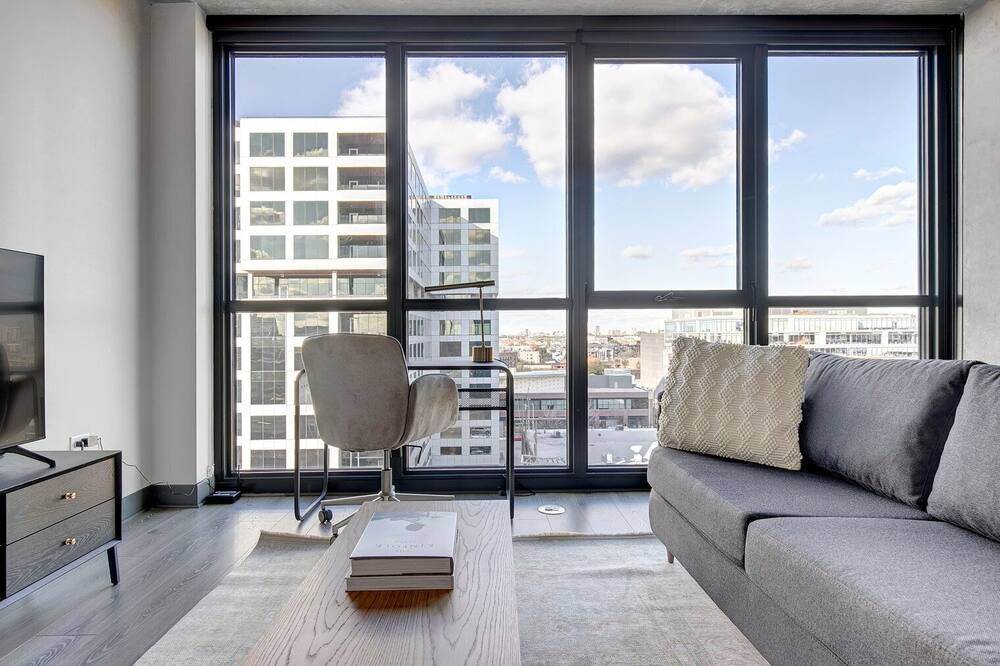 Photo of Livingroom in Near West Side
