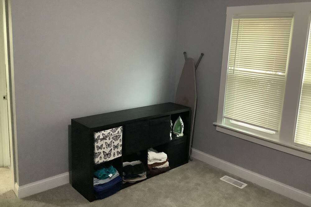 Photo of Bedroom in Waukegan