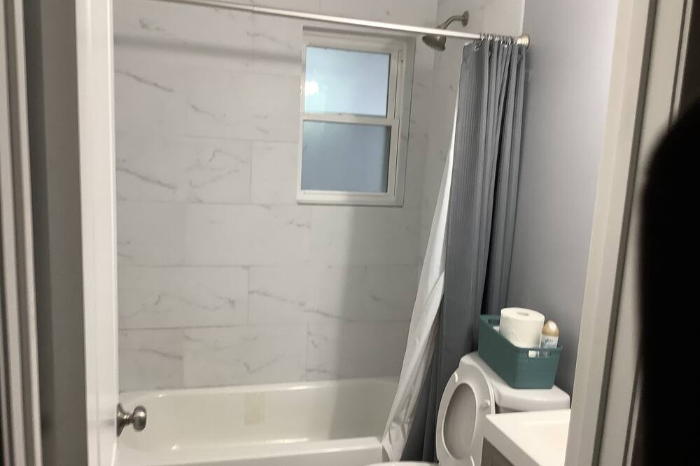 Photo of Bathroom in Waukegan
