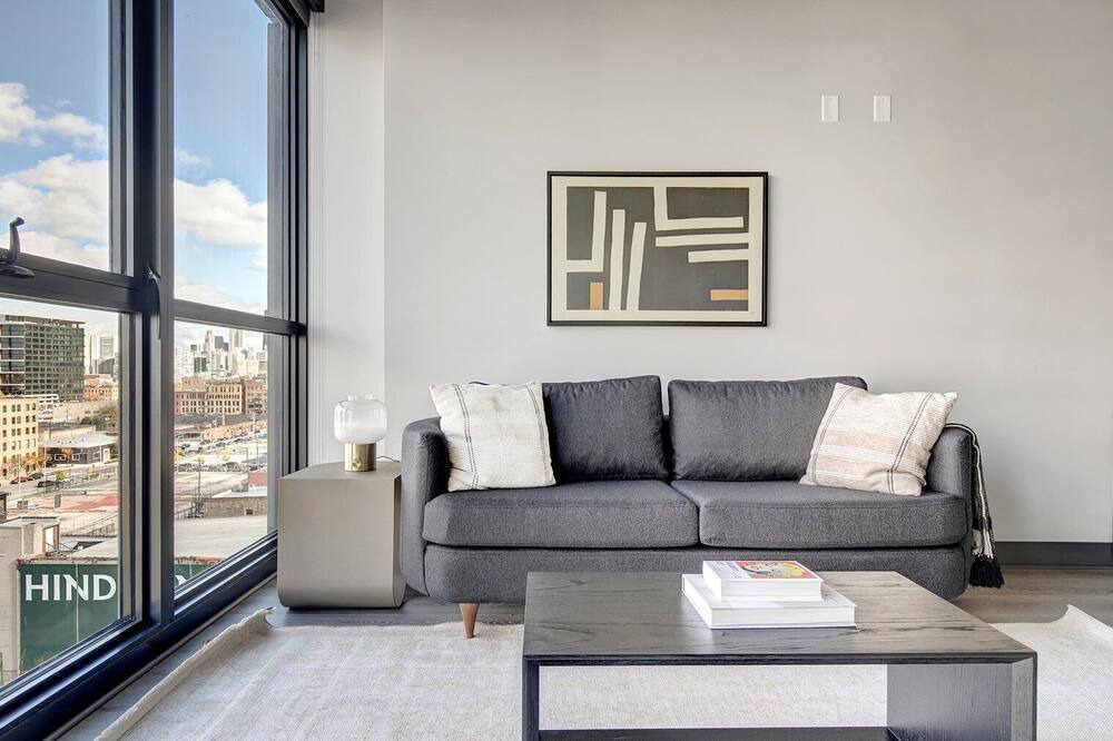 Photo of Livingroom in Near West Side