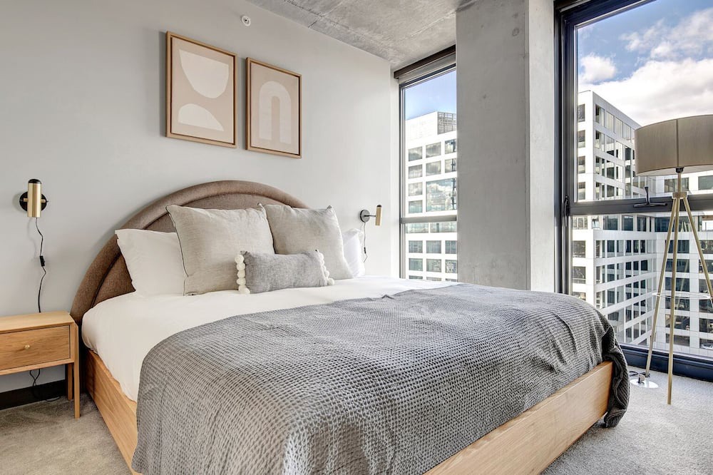 Photo of Bedroom in Near West Side