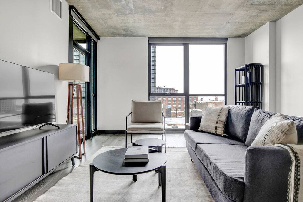 Photo of Livingroom in Near West Side