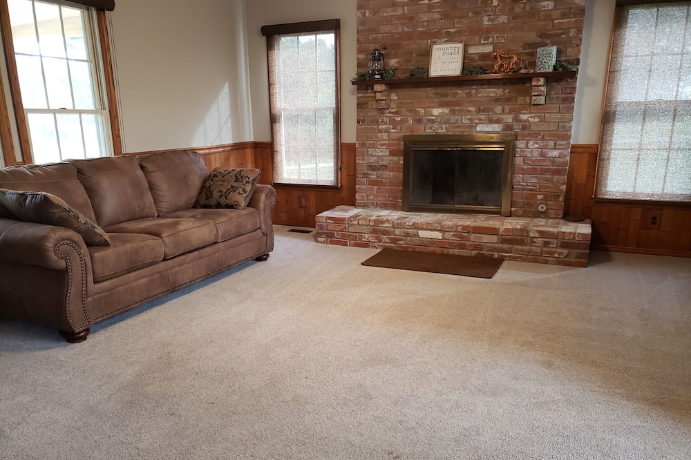 Photo of Livingroom in Adair