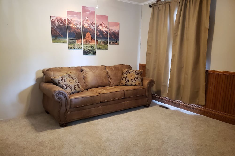 Photo of Bedroom in Adair