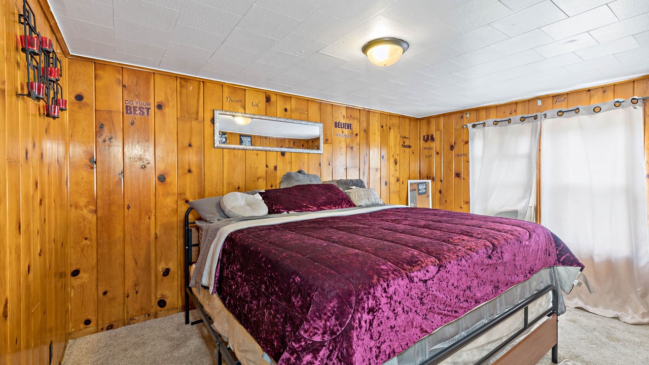 Photo of Bedroom in Calumet City