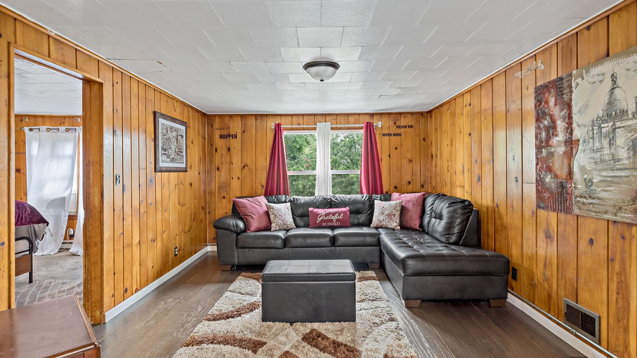 Photo of Livingroom in Calumet City