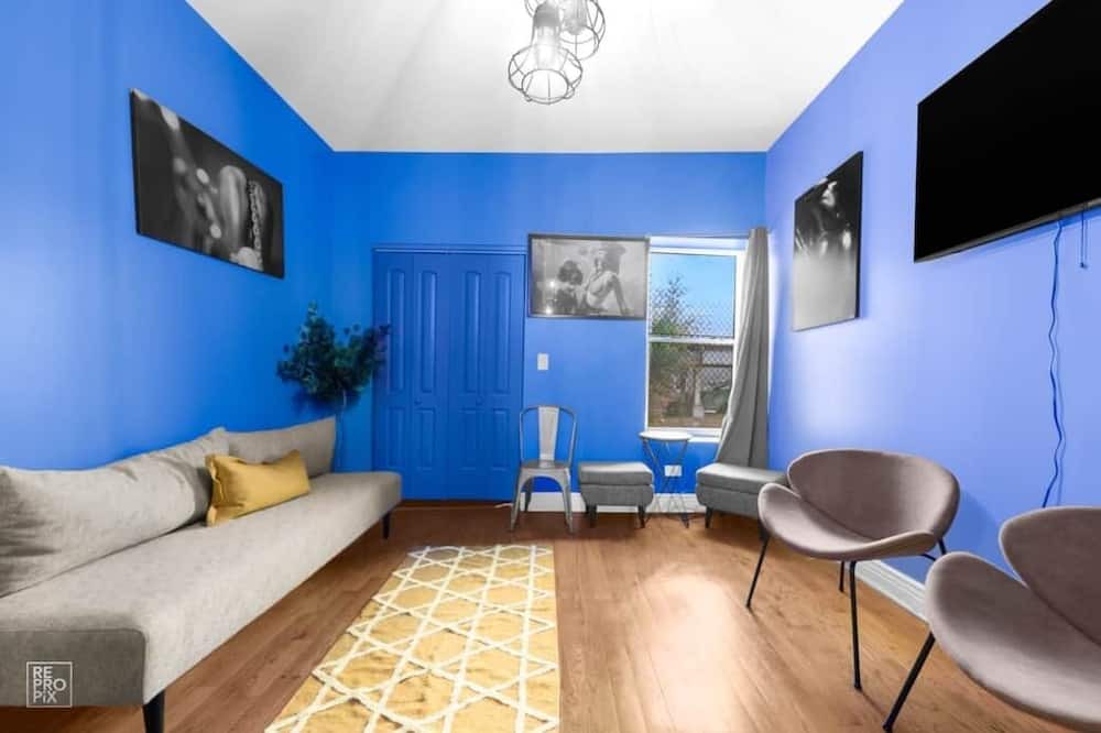 Photo of Bedroom in Grand Boulevard