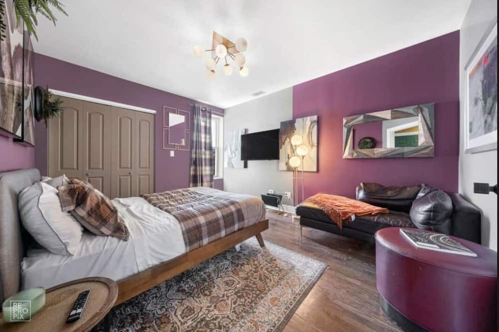Photo of Bedroom in Grand Boulevard